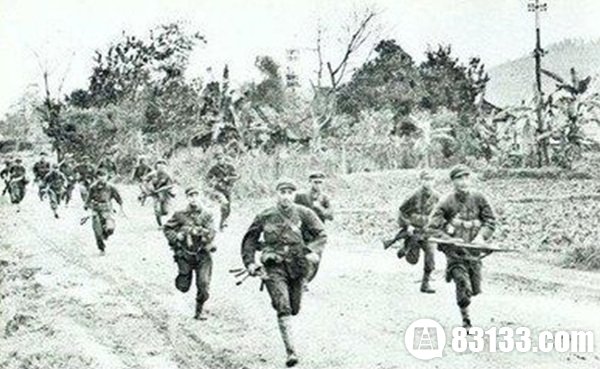 1952年底，第13军基本上清除了滇南地区土匪，歼匪5。5万余人。1950年春夏开始该军参加抗法援越斗争，并协助越方歼灭越匪和逃入越南境内的国民党军3000余人。为配合《中缅两国边界问题的协定》的执行，13军与云南省军区部队于1960年11月至1961年2月发起了中缅边界勘界警卫作战，沉重打击了逃缅的国民党军，具有丰富的热带丛林山地作战经验。