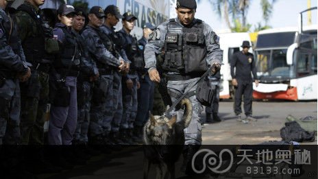 巴西警方为世界杯保安加紧部署。
