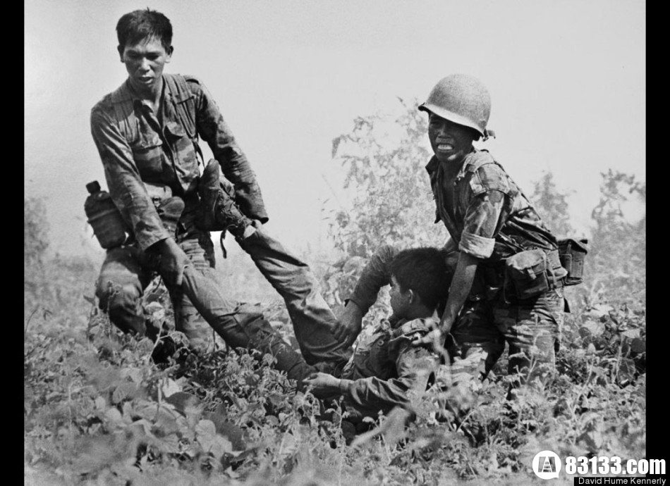 8月29日，美国《赫芬顿邮报》公布了一组越南战争时期3位新闻记者冒死拍摄的难得一见的旧照。