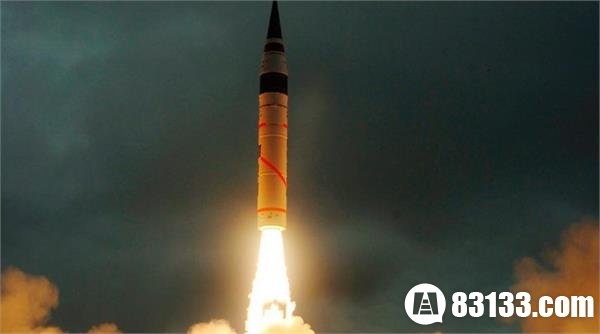印度最先进烈火5导弹试射 落后中国导弹40年