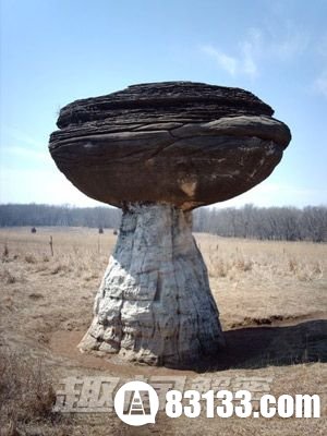 蘑菇岩