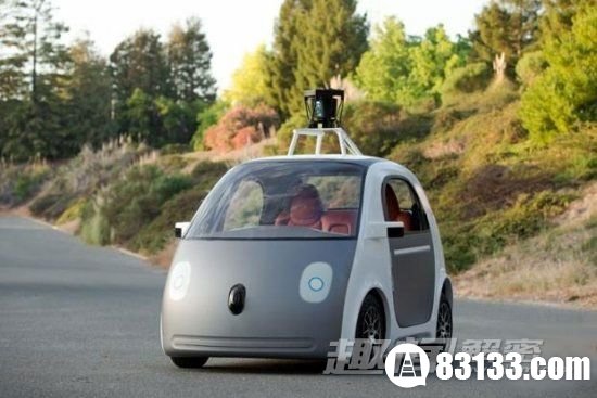 谷歌向世人展示其首款无人汽车的样品车