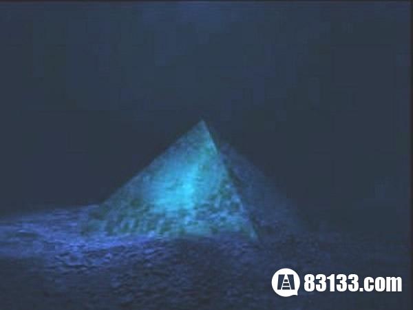 百幕大水晶金字塔