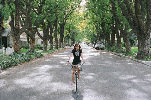 恋上自行车的女生 骑单车微信背景唯美图片精选
