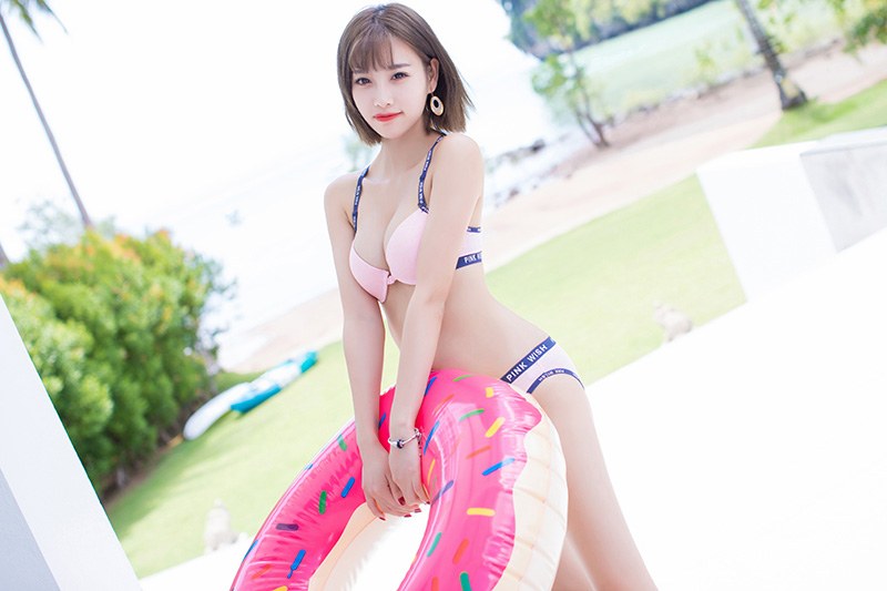 甜美嫩模杨晨晨性感比基尼诱惑足(图46)