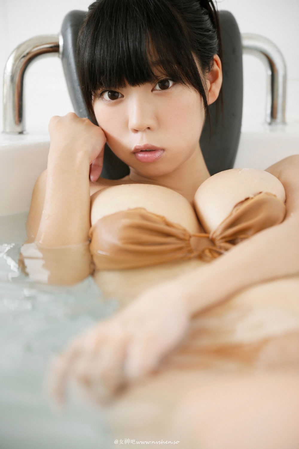日本美少女青山浴室湿身写真