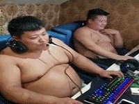 抽烟搞笑图片gif 抽烟爆笑