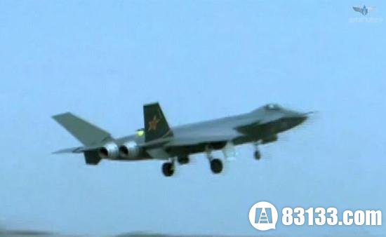 中国歼-20战机惊现招飞宣传片 尹卓：即将服役