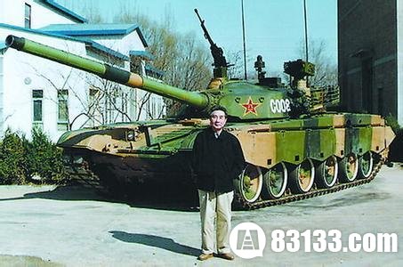解放军99坦克被称“陆战之王” 1秒“闪瞎”敌军