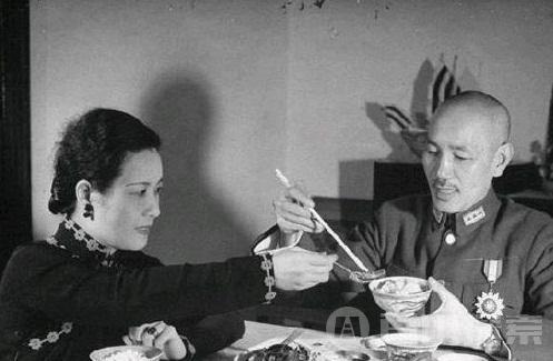 蒋介石与他夫人