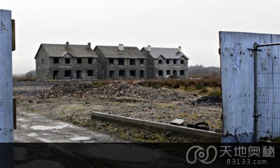 爱尔兰一处遭废弃的房屋（网页截图）