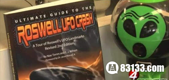 《罗斯威尔UFO事件的最终指南》封面图