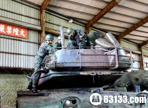 台湾巨额军购现弊案 若开战装甲车将成解放军活靶子