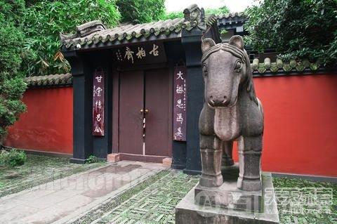 刘备墓地之谜：刘备的墓地真的在成都吗？