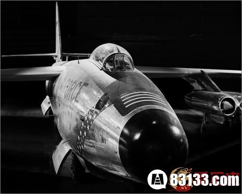 　　B-47战略轰炸机1951年