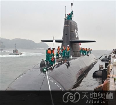 2013年4月2日，日本横须贺，海上自卫队部署一艘“瑞龙”号潜艇。这艘“苍龙级”潜艇3月开始服役。