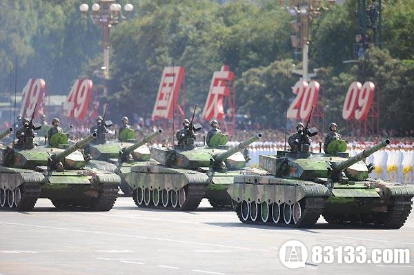 解放军99坦克成“大规模杀伤性武器” 配激光导弹