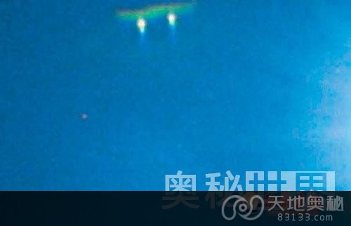 山西省平遥县上空出现UFO