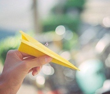 以纸飞机为题材的lomo意境