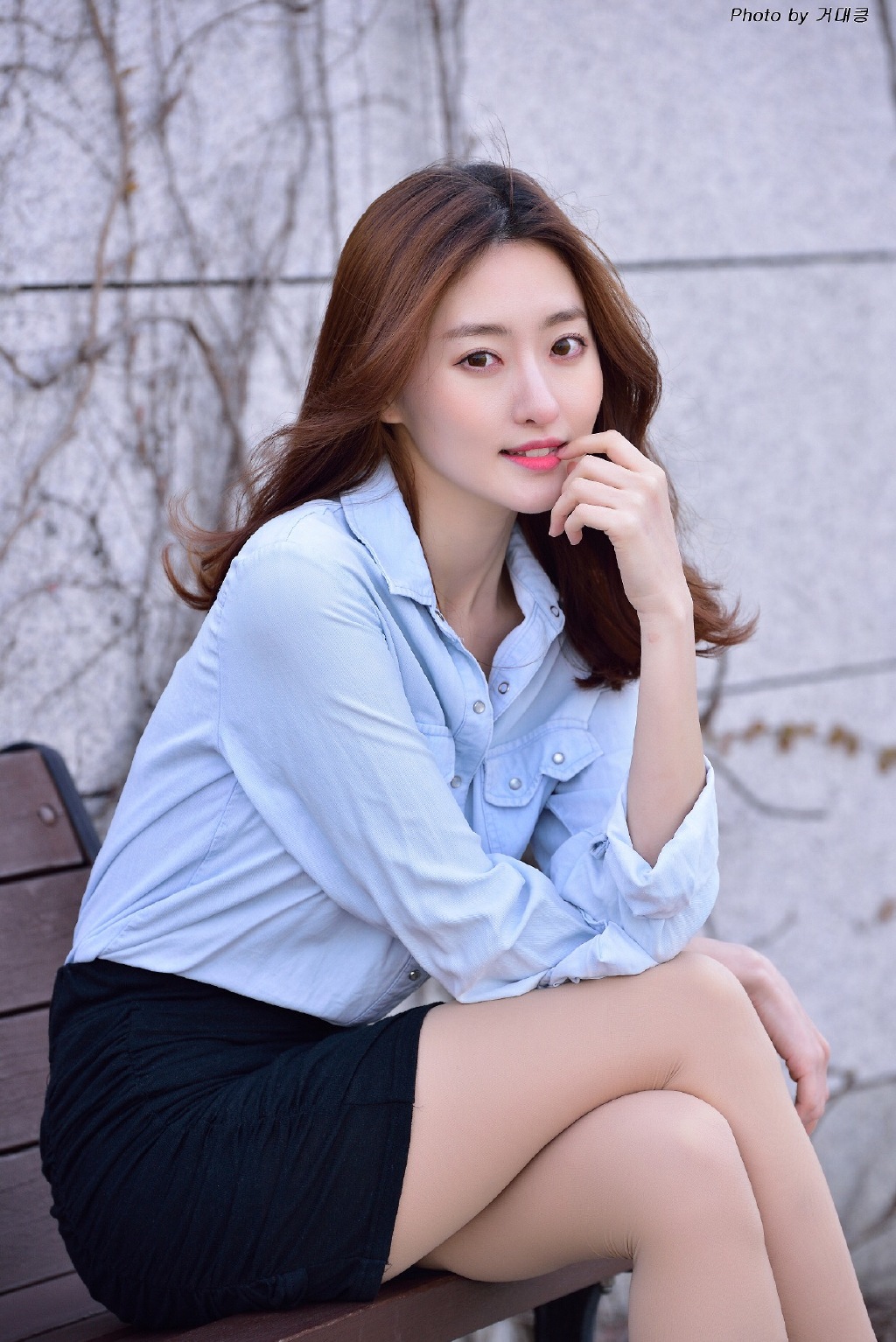 韩国气质美女超短裙清纯户外写真