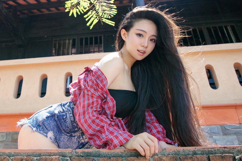 长腿美女尤物许文婷美乳翘臀图片大全