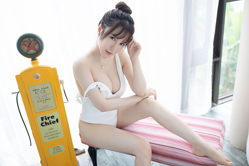 绝色美女夏希子白嫩巨乳暗送秋波(图27)