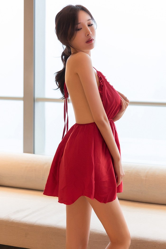 风情御姐周妍希优美身姿让人挪不开眼(图31)