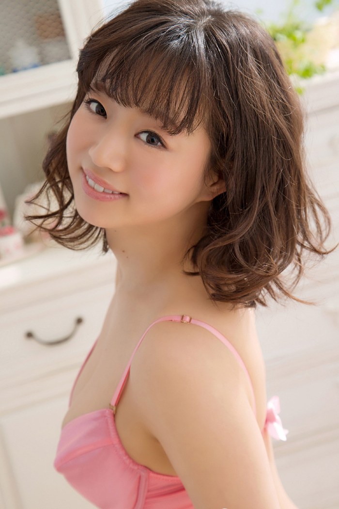 极品学生妹喜屋武臀翘波盈惹人爱(图49)